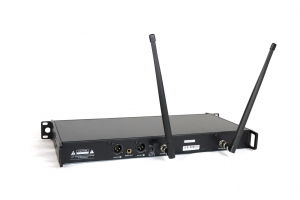 RFIntell QL7R/T1-B 720,500-754,000 МГц 2-канальная радиосистема с 2-мя ручными микрофонами в Великих Луках